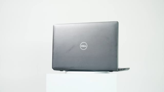 Dell Latitude 5400 14"" HD, Core i5-8265U 1.6GHz, 32GB RAM, 1TB M.2-NVMe, Windows 11 Pro 64Bit, CAM (Renewed), Black
