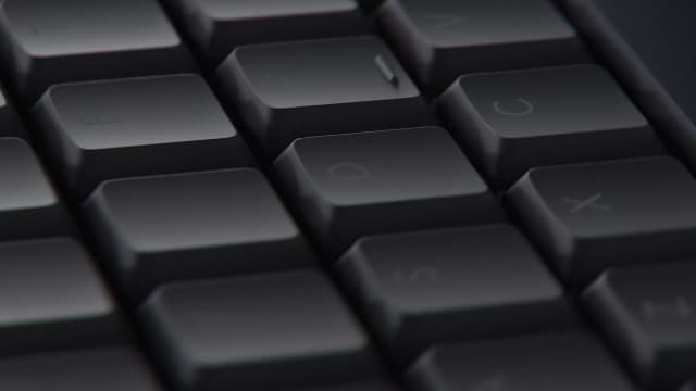 Logitech MX Mechanical Wireless Illuminated Performance Keyboard, Tactile Quiet Switches, Backlit Keys, Bluetooth, USB-C, macOS, Windows, Linux, iOS, Android, Metal, ‎Graphite