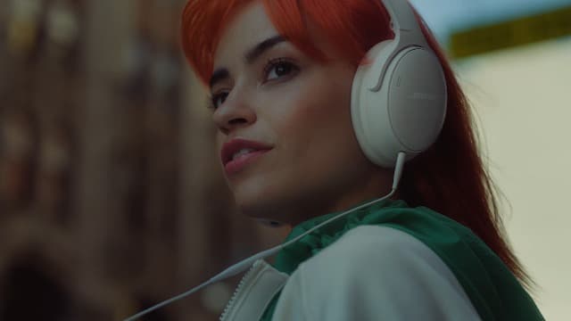 Bose QuietComfort Bluetooth Headphones, Wireless Headphones with Active Over Ear Noise Cancelling and Mic, Deep Bass, Up to 24 Hours of Playtime, Twilight Blue - Limited Edition Color