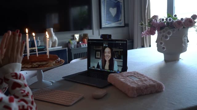Logitech C920x HD Pro Webcam, Full HD 1080p/30fps Video, Clear Audio, HD Light Correction, PC Camera Webcam, Works with Skype, Zoom, Facetime, PC, Laptop, Mac, Tablet - Black