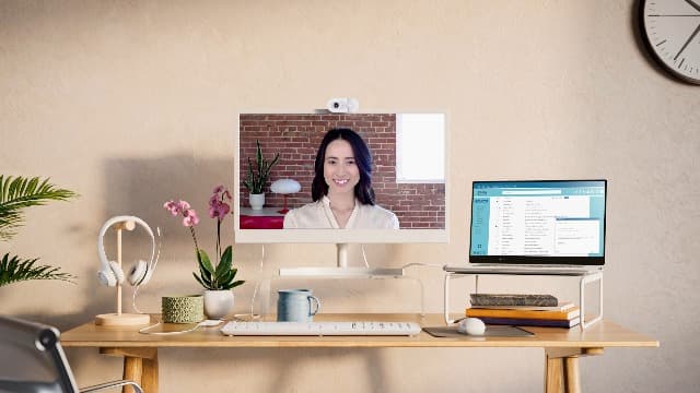 Logitech Brio 101 Full HD 1080p Webcam for Meetings, Streaming, Desktop, Laptop, PC - Built-in Mic, Shutter, USB-A, Teams, Zoom - Black