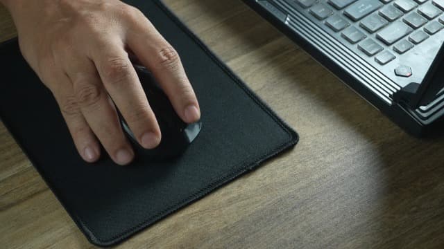 SaiTech IT 20 Pack 2mm Mouse Pad with Stitched Edges Non-Slip Rubber Base, Premium-Textured and Waterproof Mousepads Bulk, Mouse Pad Multipack Mousepad for Computers, Laptop, 8.66 x 7.1 inch