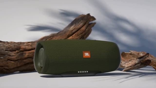 JBL Charge 4 - Waterproof Portable Bluetooth Speaker - Black
