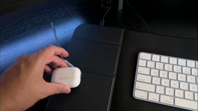 Wireless Charging Mouse Pad with Phone Holder Gaming Mousepad Desk Mat 15W Qi Fast Charging Pad Ultra-Smooth Surface Non-Slip Extended Premium Black Computer Keyboard Mat for MacBook PC Laptop