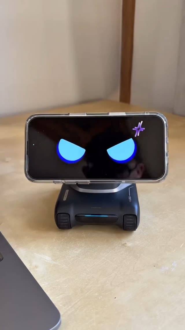 LOOI Robot-Space Black – AI Desktop Companion with ChatGPT Voice Interaction, Memory, Personality, Gesture & Face Recognition, Emotional Support, and 10W Wireless Charging