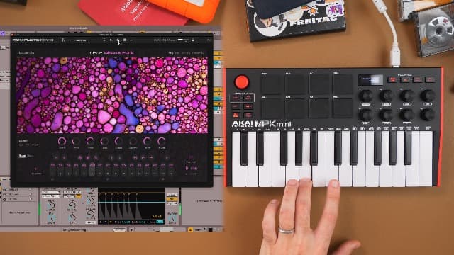 Akai Professional MPK Mini MK3 - 25 Key USB MIDI Keyboard Controller With 8 Backlit Drum Pads, 8 Knobs, Music Production Software and Native Instruments Sound Package (NKS Integration), Black