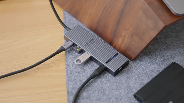 UGREEN Revodok Pro USB-C Hub 6 in 1 10Gbps 4K 60Hz HDMI, 100W Power Delivery for MacBook Pro/Air, iPad Pro, Thinkpad Rog Ally and More.