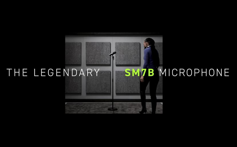 Shure SM7B Microphone - Vocal Dynamic Studio Mic for Broadcast, Podcast, Recording, Gaming & Streaming, XLR, Rugged Construction, Detachable Windscreen, Smooth Sound, Warm Vocals, Wide-Range Frequency