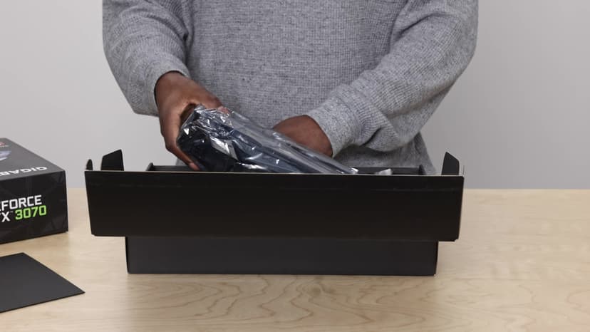 GIGABYTE GeForce RTX 3070 Gaming OC 8G (REV2.0) Graphics Card, 3X WINDFORCE Fans, LHR, 8GB 256-bit GDDR6, GV-N3070GAMING OC-8GD Video Card