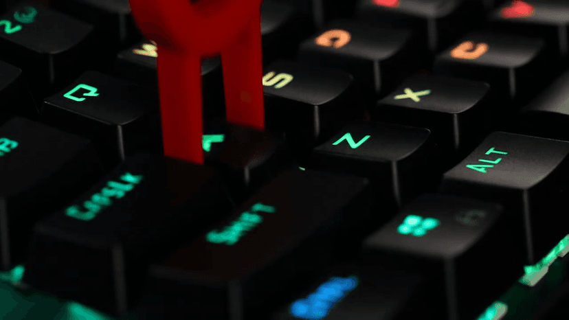 Redragon K580 VATA RGB LED Backlit Mechanical Gaming Keyboard with Macro Keys & Dedicated Media Controls, Hot-Swappable Socket, Onboard Macro Recording (Blue Switches)