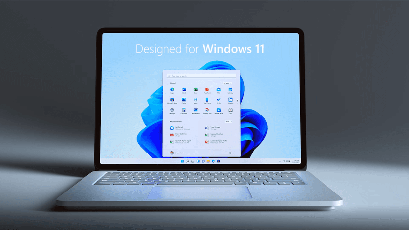 Microsoft Surface Laptop Studio - 14.4" Touchscreen - Intel® Core™ i7 - 32GB Memory - 1TB SSD - Platinum
