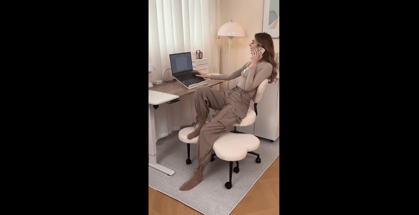 Ergonomic Cross Legged Chair, 360° Swivel Meditation Chair with Wheels, Height Adjustable Seat for ADHD, Strong Lumbar Support, Chic Home Office Furniture, Teddy Fabric, Off White