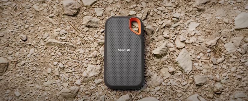 SanDisk 2TB Extreme Portable SSD - Up to 1050MB/s, USB-C, USB 3.2 Gen 2, IP65 Water and Dust Resistance, Updated Firmware - External Solid State Drive - SDSSDE61-2T00-G25