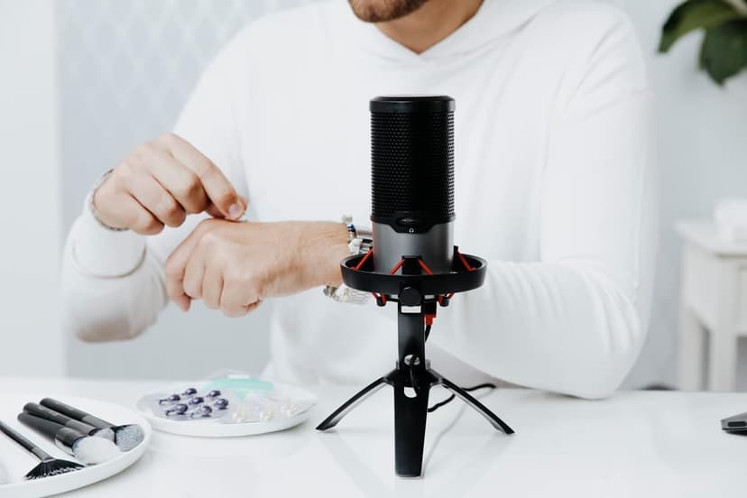 Cherry UM Series 3.0, 6.0 and 9.0 PRO RGB USB Microphone for PC, Mac, Gaming, Recording, Streaming, Podcasting, Studio and Computer Condenser. (UM 6.0 Silver)