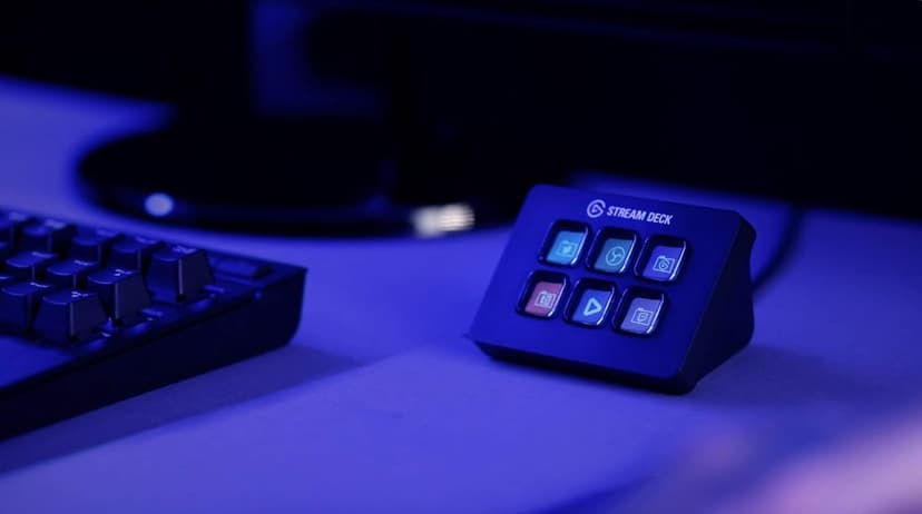 Elgato Stream Deck Mini - Live Content Creation Controller with 6 Customizable LCD Keys, for Windows 10 and macOS 10.11 or Later (Renewed)