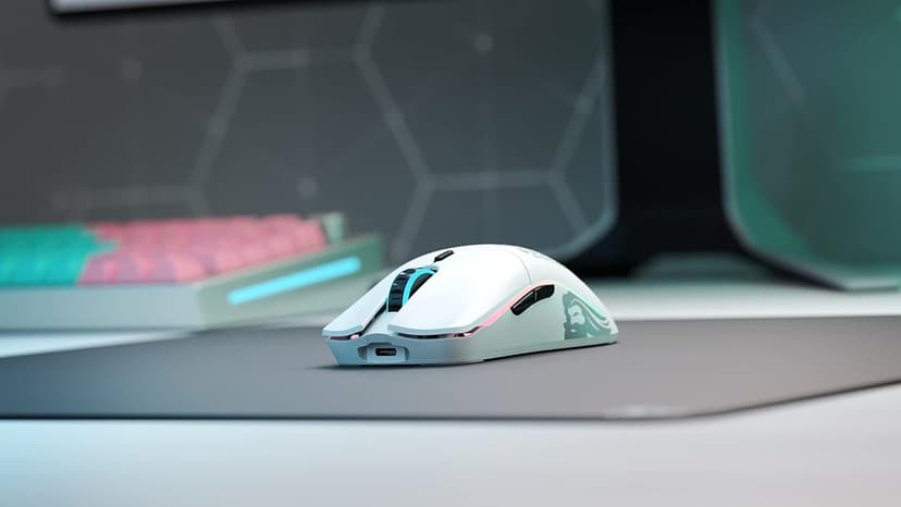Glorious Model O Wireless Gaming Mouse - Superlight, 69g Honeycomb Design, RGB, Ambidextrous, Lag Free 2.4GHz Wireless, Up to 71 Hours Battery - Matte White