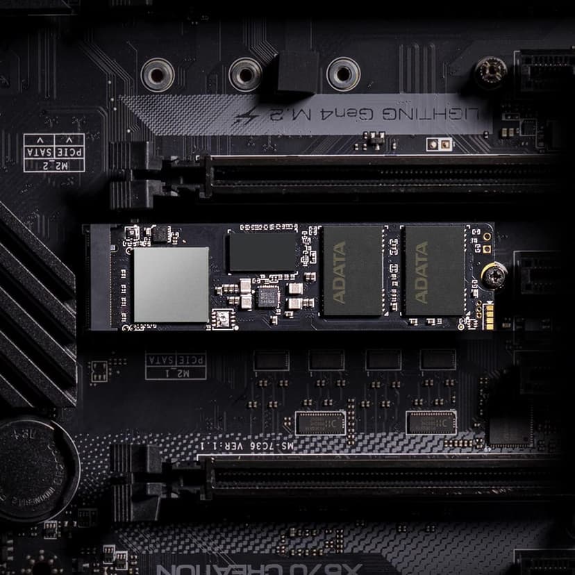 XPG 1TB GAMMIX S70 Blade - Works with PlayStation 5, PCIe Gen4 M.2 2280 Internal Gaming SSD Up to 7,400 MB/s (AGAMMIXS70B-1T-CS)
