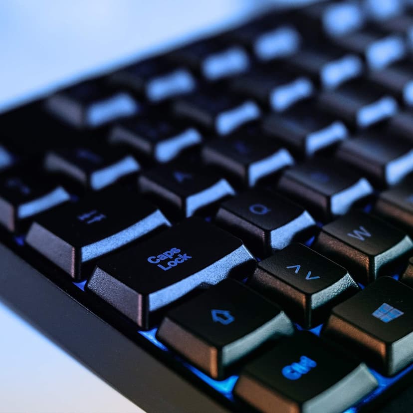KLIM Chroma Gaming Keyboard Wired USB - New - Durable Ergonomic Waterproof Silent Backlit - Ideal for Gaming and Office - Teclado Gamer - 2 ms Response Time - PC Laptop Mac PS4 PS5 - Black