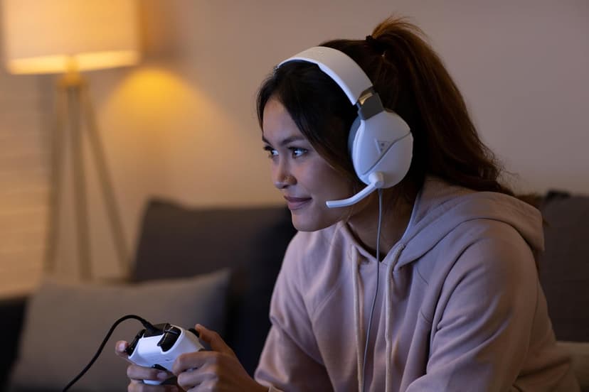Turtle Beach Recon 200 Gen 2 Powered Gaming Headset - Xbox Series X, Xbox Series S & Xbox One, PS5, PS4, Mobile & PC with 3.5mm - Bass Boost, Memory Foam, White