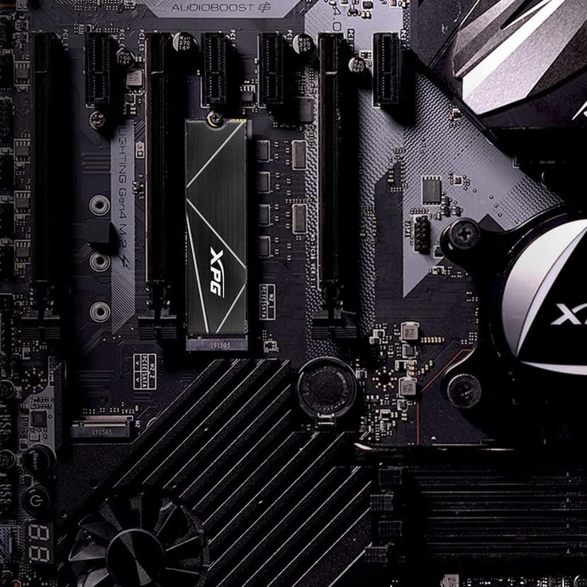 XPG 1TB GAMMIX S70 Blade - Works with PlayStation 5, PCIe Gen4 M.2 2280 Internal Gaming SSD Up to 7,400 MB/s (AGAMMIXS70B-1T-CS)
