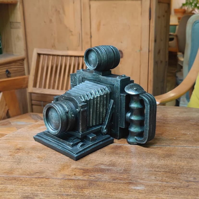 Vintage Camera Model Silver Gray Camera Replica Camera Model Nostalgic Collective Statue Resin Ornament Cents Penny Piggy Bank Decoration for Desktop Bar Office Showcase Prop Unique Gift