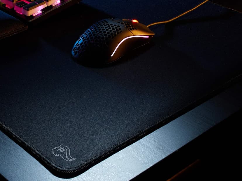 Glorious XL Heavy Gaming Mouse Mat/Pad - Stealth Edition - Extra 5mm Thick, Stitched Edges, Black Cloth Mousepad | 16"x18" (G-HXL-Stealth)